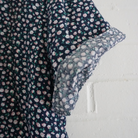 Gap Floral Print Casual Button Down - Picture 4 of 6